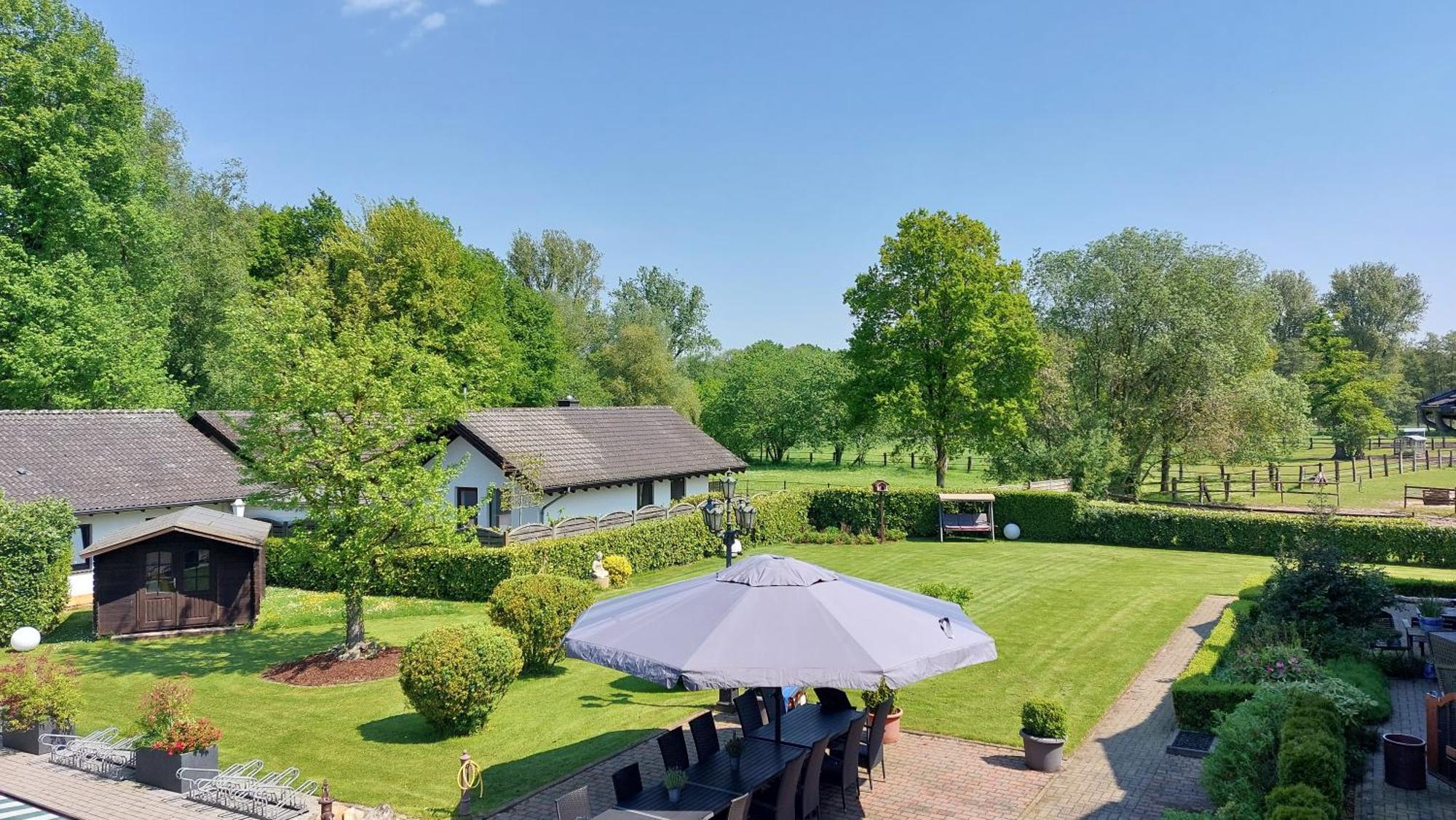 Landhotel Linden Am Venekotensee Niederkrüchten Екстериор снимка