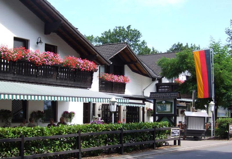 Landhotel Linden Am Venekotensee Niederkrüchten Екстериор снимка